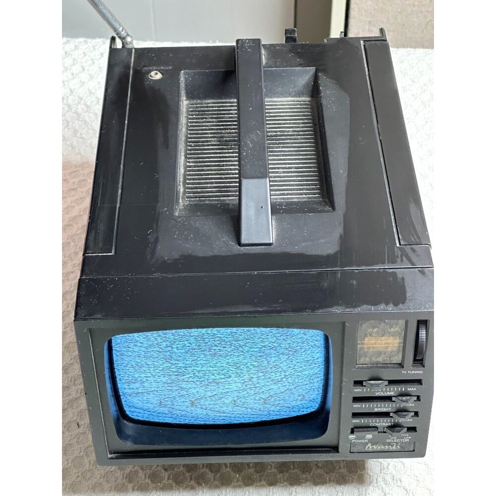 Avanti Portable Retro Analog TV VHF/UHF Tuning Handle Model TV-52W 90s Vtg Works